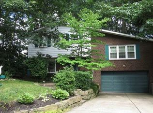 130 N Locust Dr, Jeannette, PA 15644