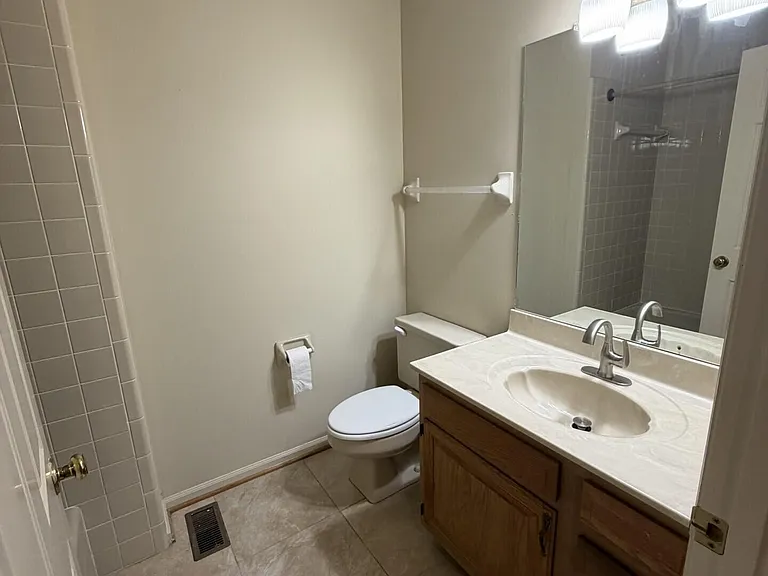 1309 Gray Hawk Rd #C — Photo 21