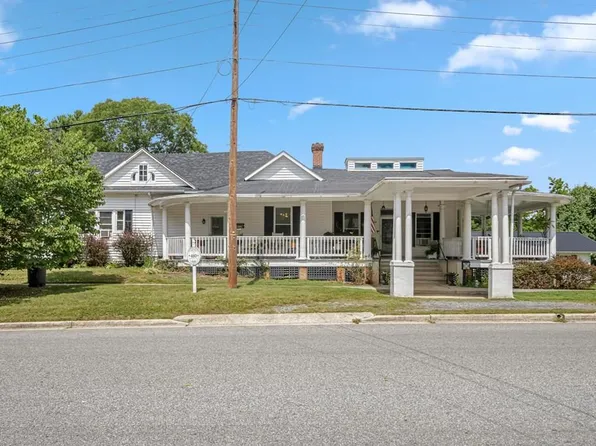 480 E Withers Rd, Wytheville, VA 24382