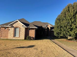 3205 SE 33rd St, Moore, OK 73165