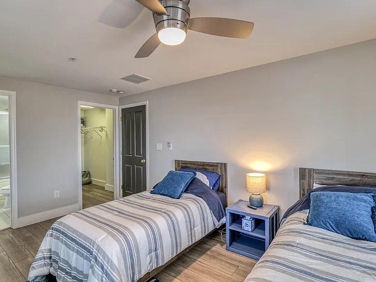 9100 Atlantic Ave #1 — Photo 26