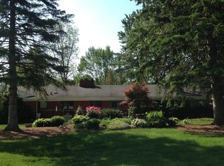 4711 Haddington Ln, Bloomfield Hills, MI 48304