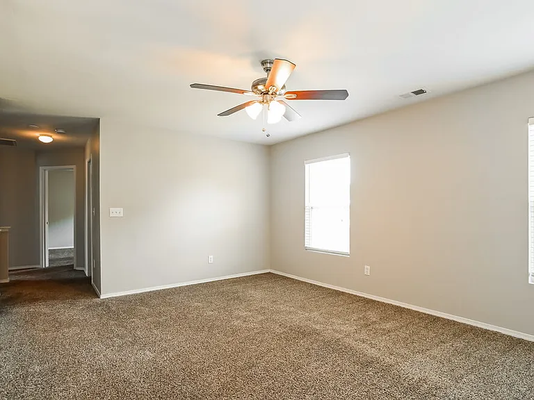 12034 Red Leaf Dr — Photo 14