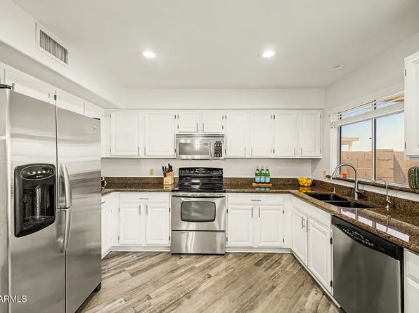 1836 N STAPLEY Drive #82, Mesa, AZ 85203