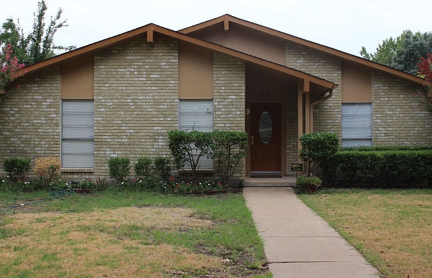 1st image of 912 Whitehall Dr