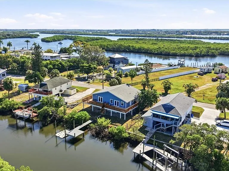 3303 W Shell Point Rd #A — Photo 20