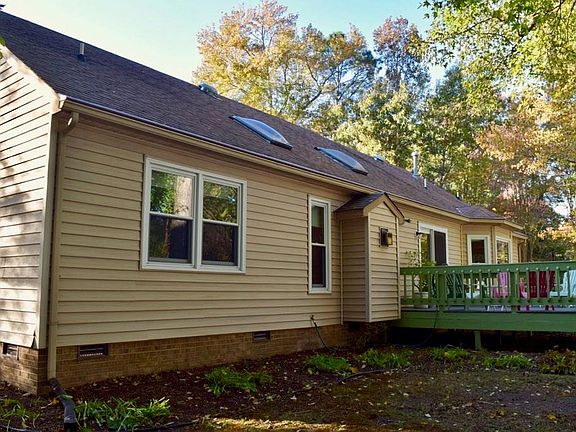 4th image of 101 Providence Ln