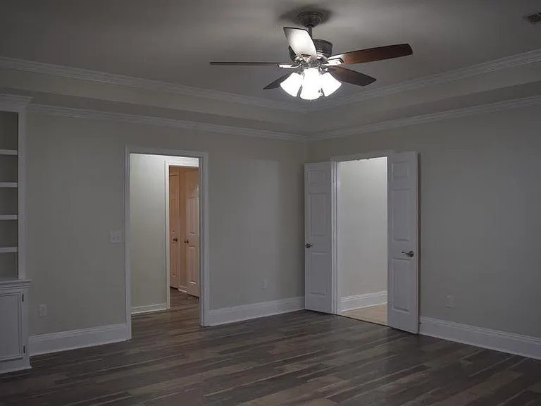 128 Eastwood Dr — Photo 16