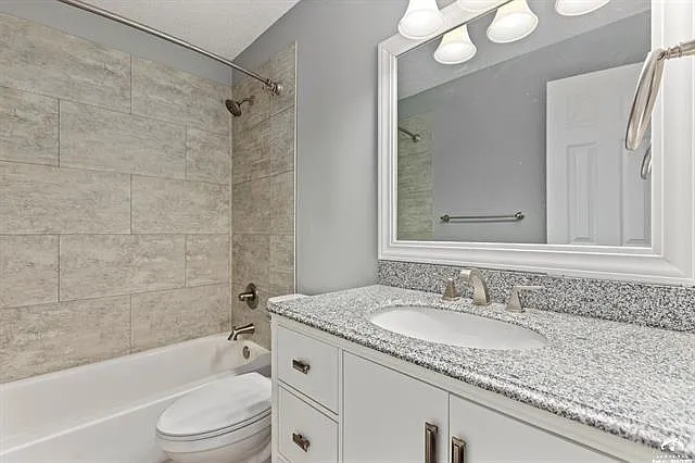 3504 W 24th St — Photo 9