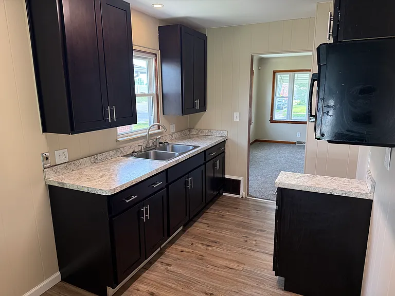 3629 Wersell Ave — Photo 5