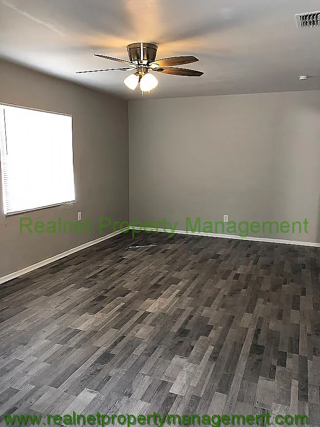 1202 E Linebaugh Ave — Photo 2