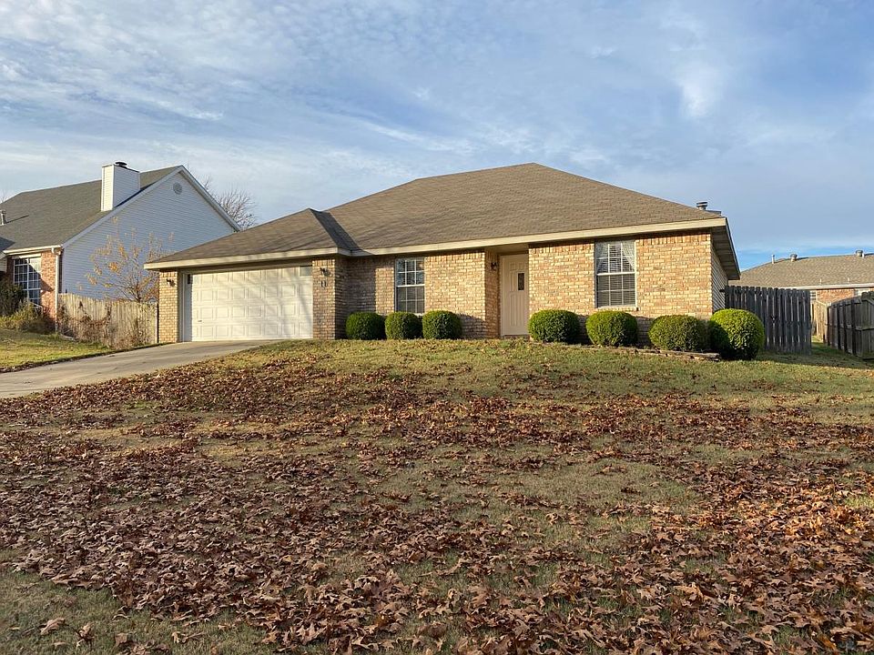 1st image of 11 Greenridge Ln