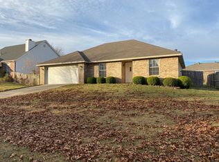 11 Greenridge Ln, Bentonville, AR 72712