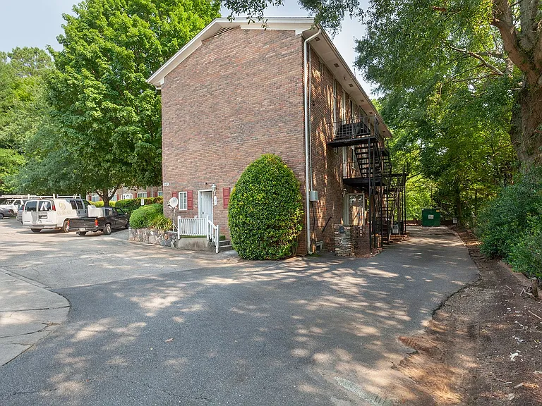641 Powder Springs Smyrna LLC — Photo 20