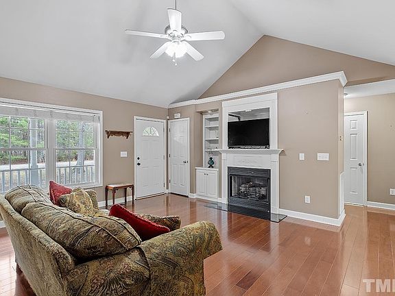 5th image of 1102 Bricewood Ln