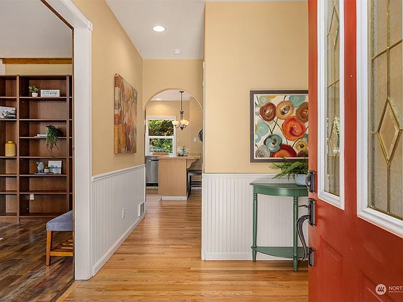 5th image of 27237 Ohio Avenue NE
