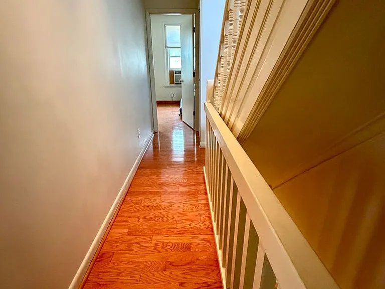 4518 Regent St — Photo 32