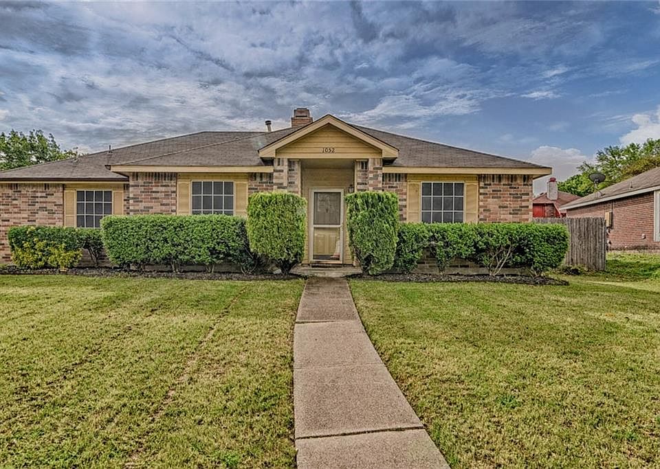 1st image of 1052 Twin Creek Dr