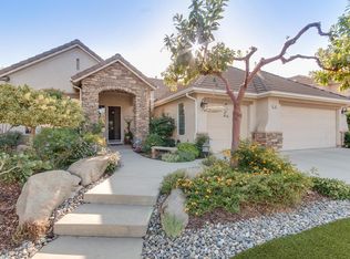 687 Carson Ave, Clovis, CA 93611