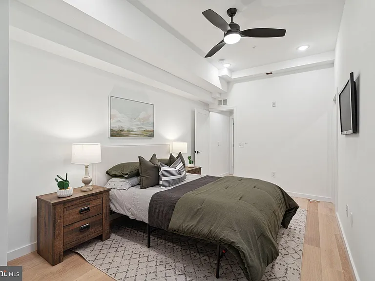 1623 Christian St #1 — Photo 15