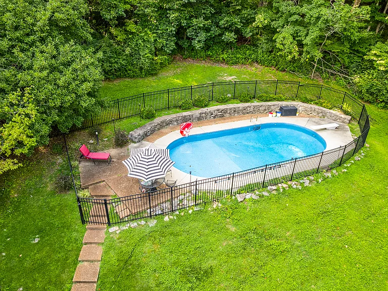 6616 Valley Dr — Photo 43