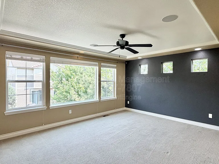 8284 Cypress Wood Dr — Photo 12
