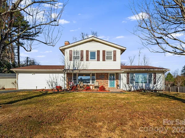 154 Harris St, Spruce Pine, NC 28777