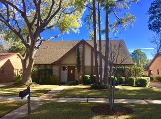 2834 Pepper Wood Dr, Sugar Land, TX 77479