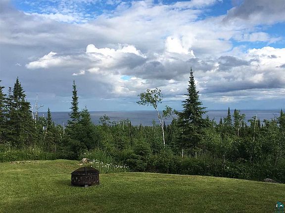 2nd image of 5872 Lupin Dr