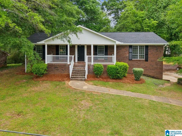 817 4th Ave, Pleasant Grove, AL 35127