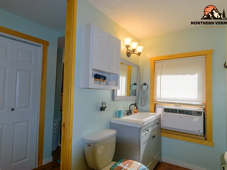 510 Farrant St — Photo 32
