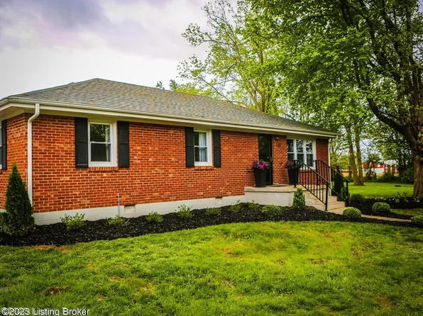 110 Roberts St, Pleasureville, KY 40057