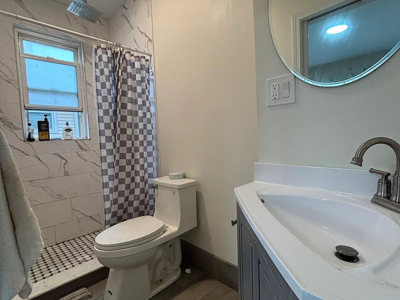 3 bed, 1200 sqft, $3,000 — Photo 3