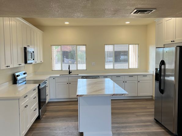 1018 W Estate Dr