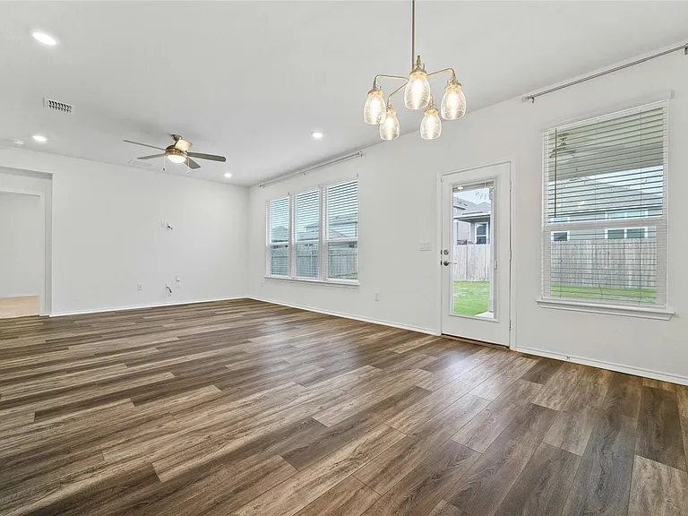 7712 Libretto Ln — Photo 7