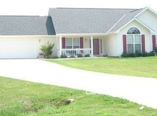 10 Pope St, Fort Mitchell, AL 36856