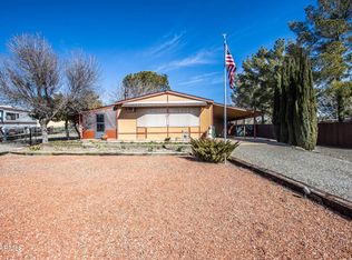 17350 E Trails End Rd, Mayer, AZ 86333