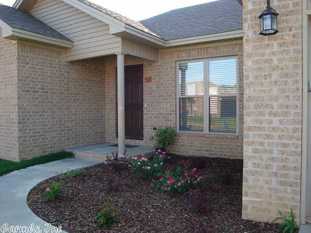 1st image of 505 Samuel Loyce Dr