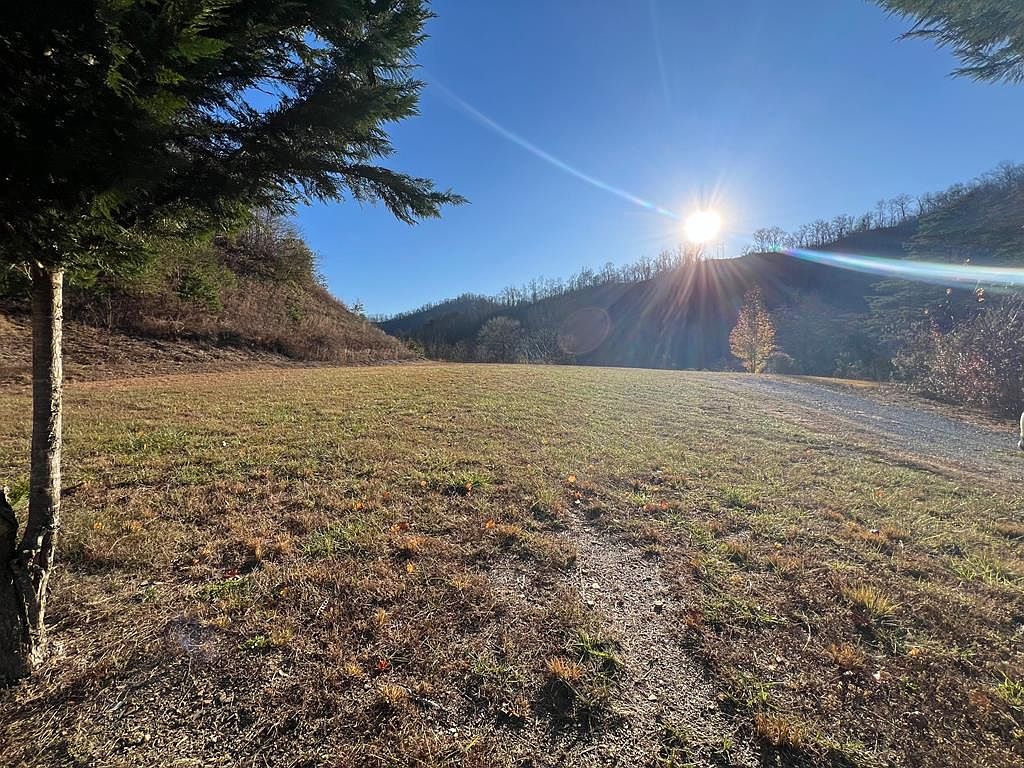 1 Larren Dr, Shelbiana, KY 41562 MLS 121458 Zillow