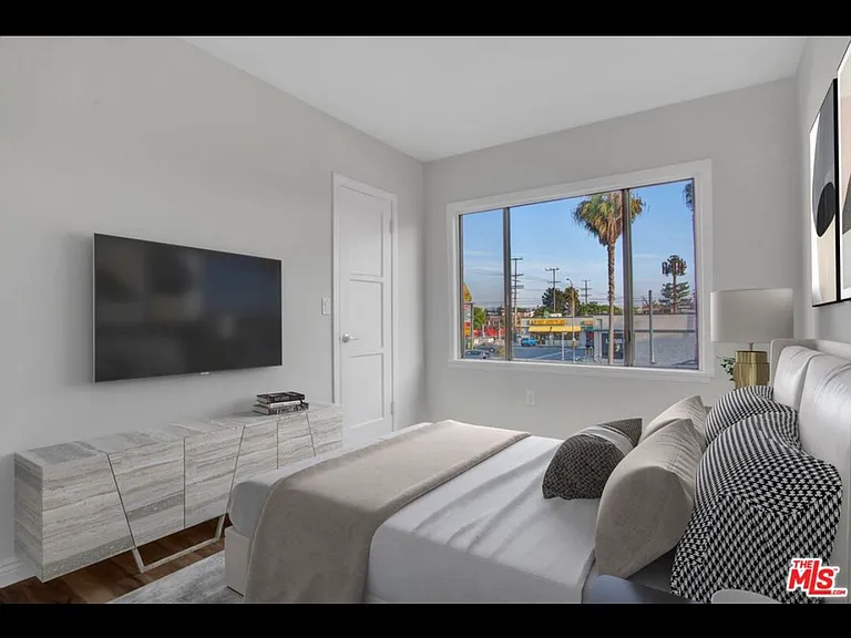 1613 Exposition Blvd #1613 — Photo 4