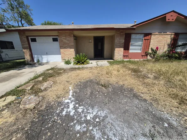 7319 Glen Cross, San Antonio, TX 78239