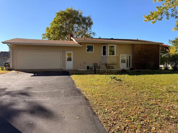 8534 195th St W, Lakeville, MN 55044