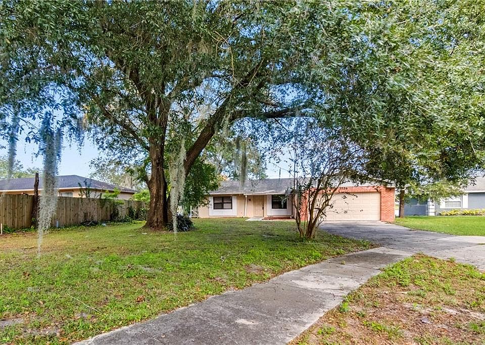 1st image of 3726 Wateroaks Dr