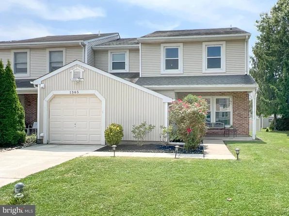 1365 Pepperbush Ct, Yardley, PA 19067