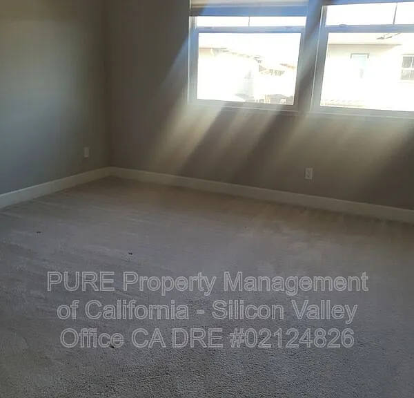 1105 Pepper Rd — Photo 8