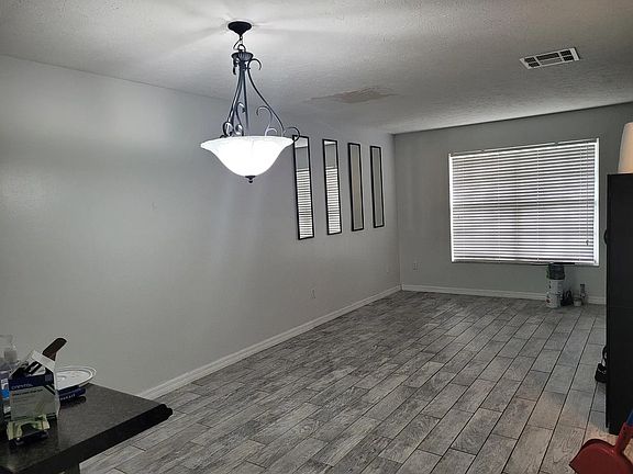 3rd image of 524 Ole Plantation Dr