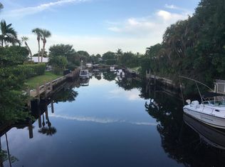 990 SW Tamarind Way, Boca Raton, FL 33486