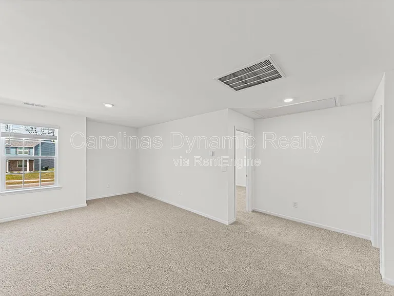 204 Calvin Creek Dr — Photo 22