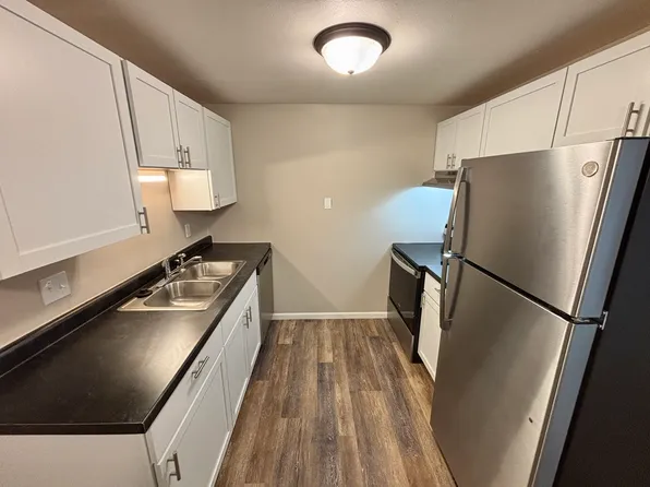 29 Capitol View Ter, Madison, WI