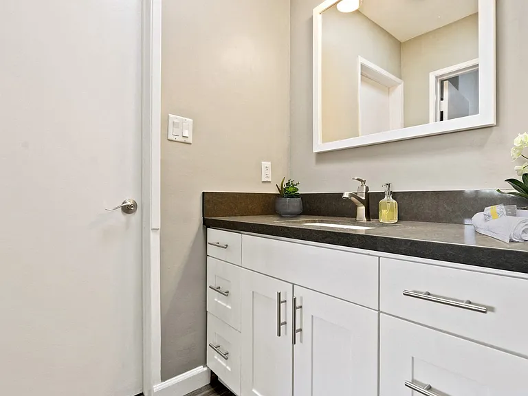 Sepulveda West Apartments — Photo 74